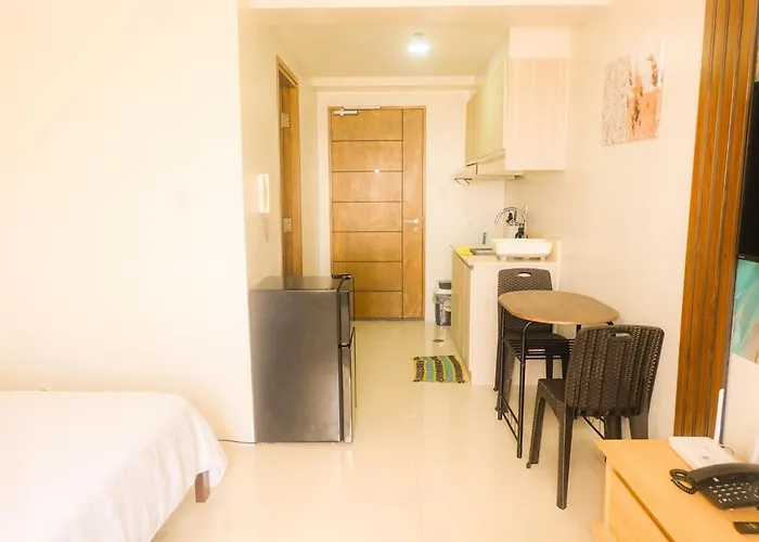 Casa - Lights & Sea Breeze View Near Ayala Mall Apartment Cebu